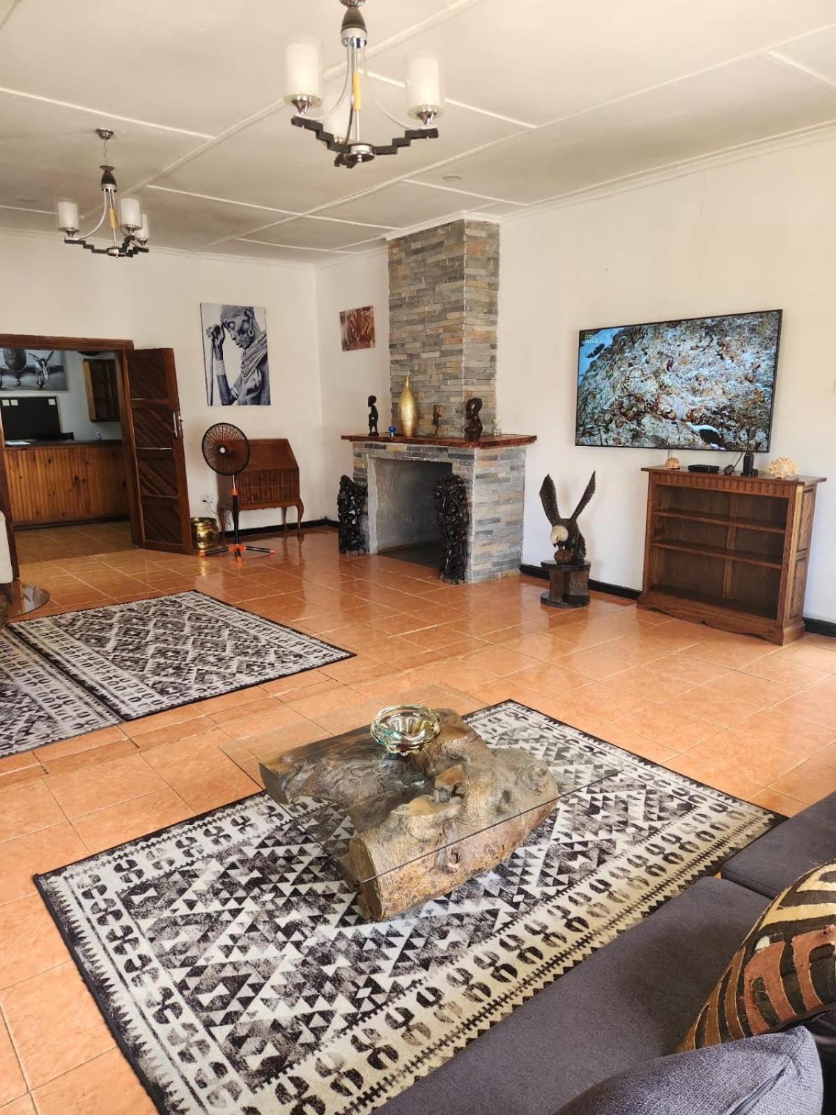 Mukala Lodge Лусака Экстерьер фото